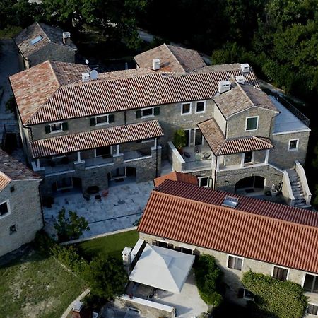 Ferienwohnung L'Abbraccio Della Quercia Momjan Exterior foto
