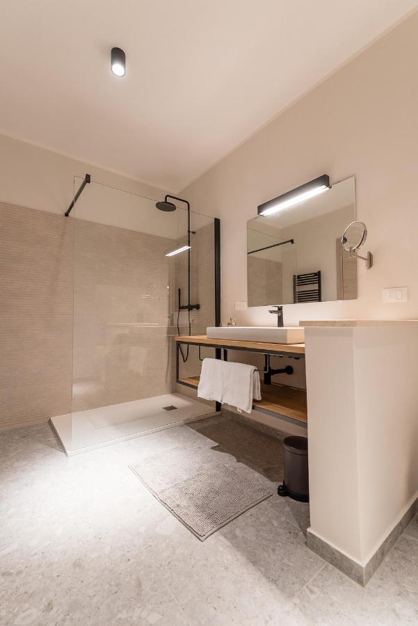 Ferienwohnung L'Abbraccio Della Quercia Momjan Exterior foto