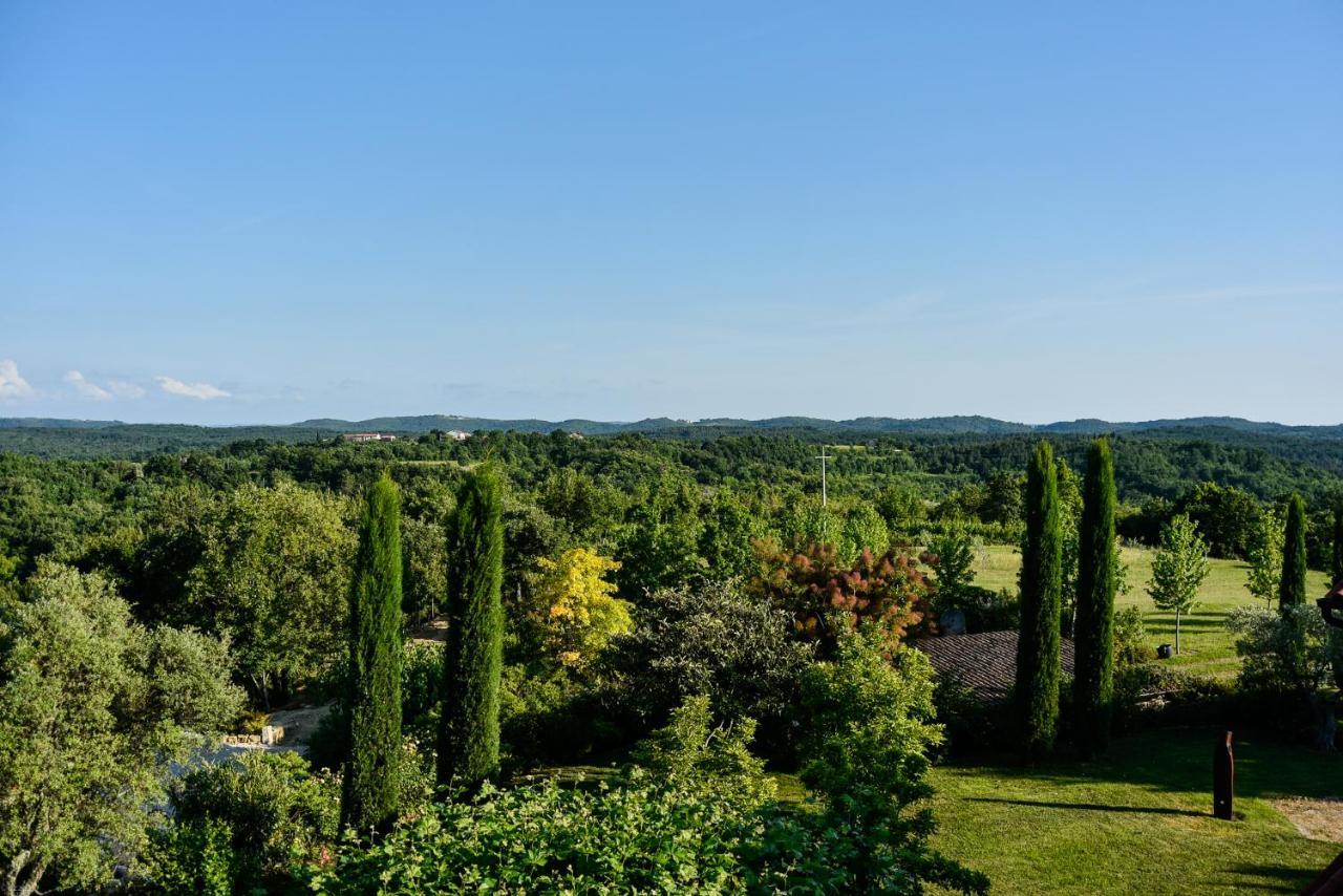 Ferienwohnung L'Abbraccio Della Quercia Momjan Exterior foto