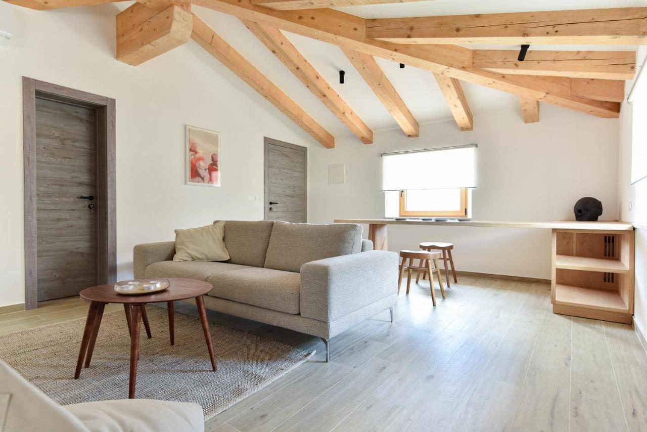 Ferienwohnung L'Abbraccio Della Quercia Momjan Exterior foto