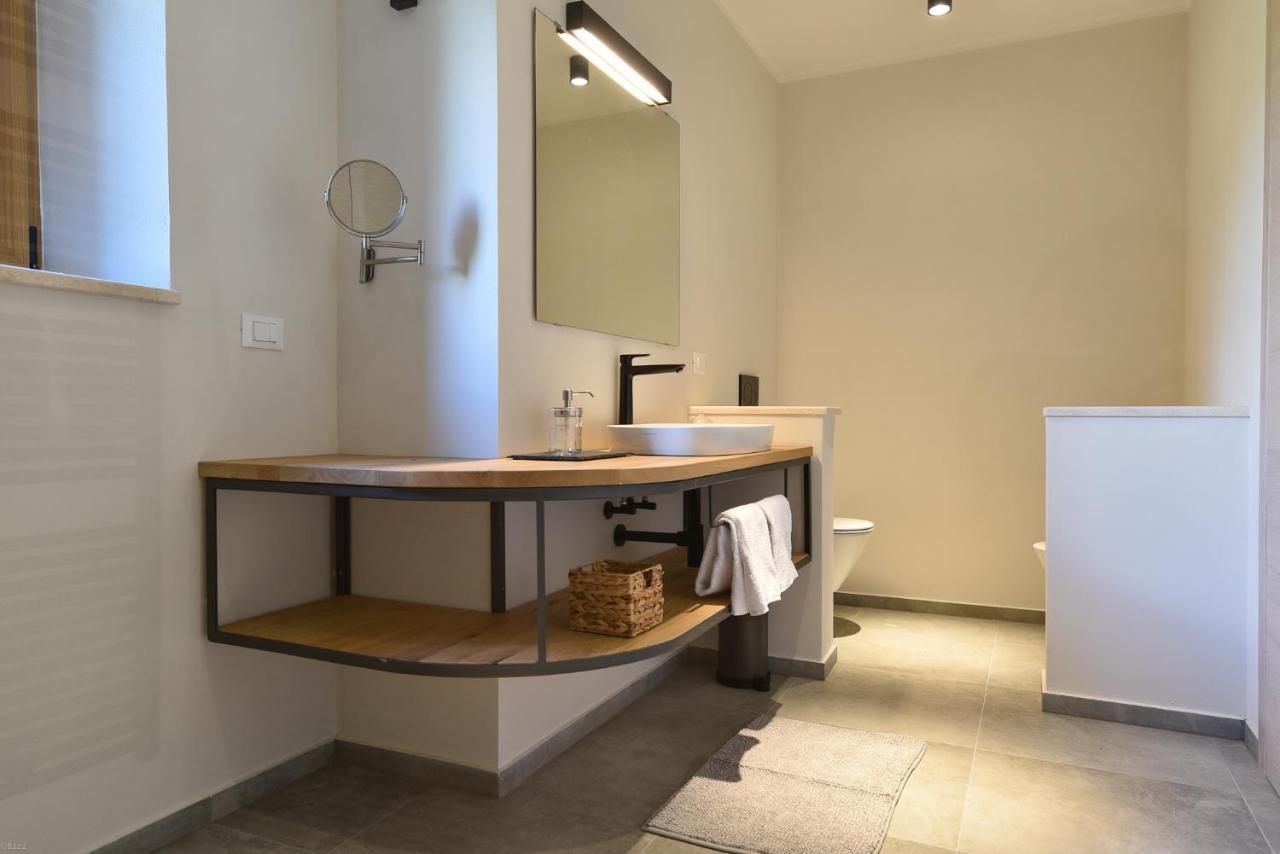 Ferienwohnung L'Abbraccio Della Quercia Momjan Exterior foto